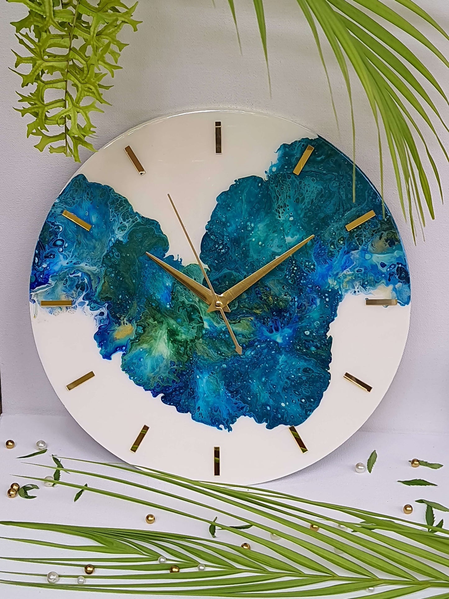 Resin Wall Clock 12005