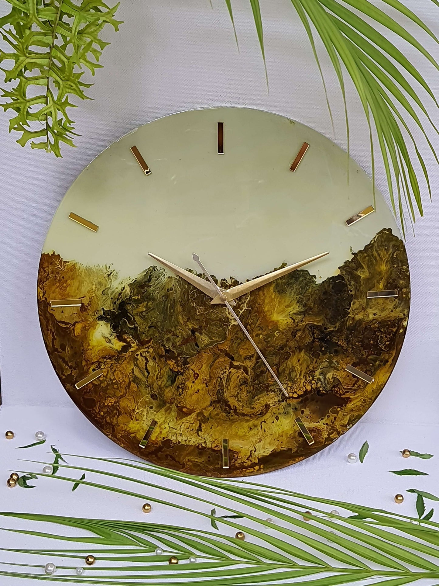 Resin Wall Clock 12009