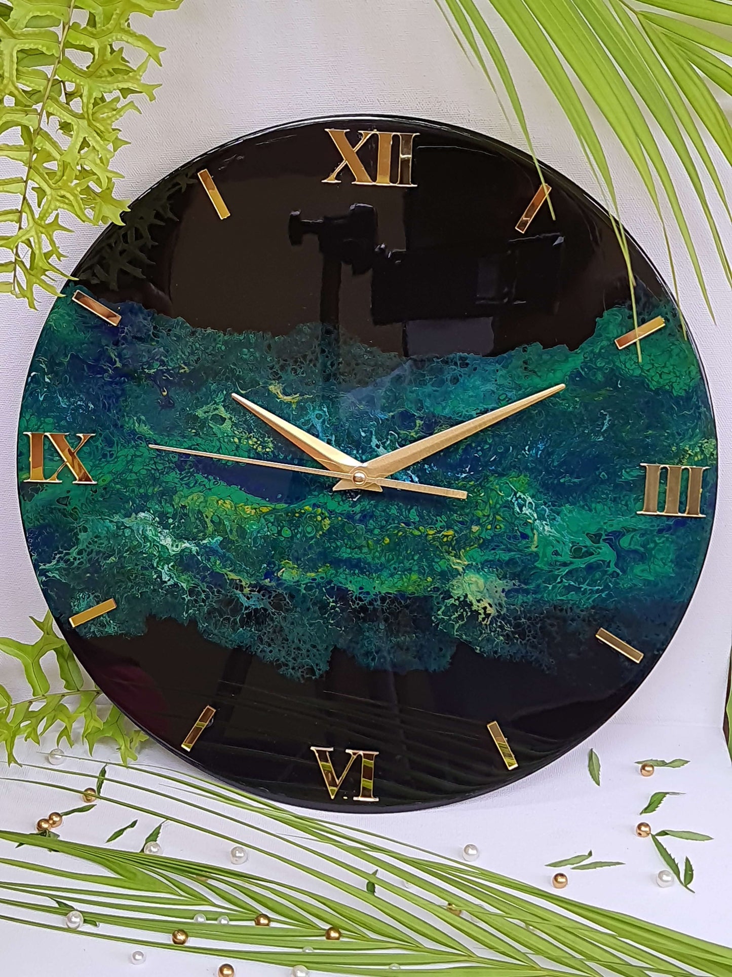 Resin Wall Clock 14019
