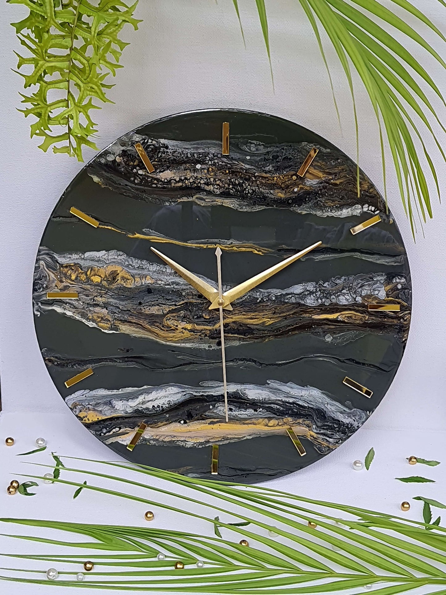 Resin Wall Clock 12007