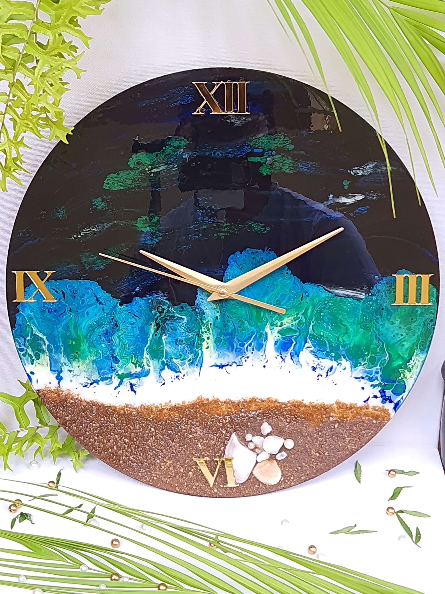 Resin Wall Clock 14011