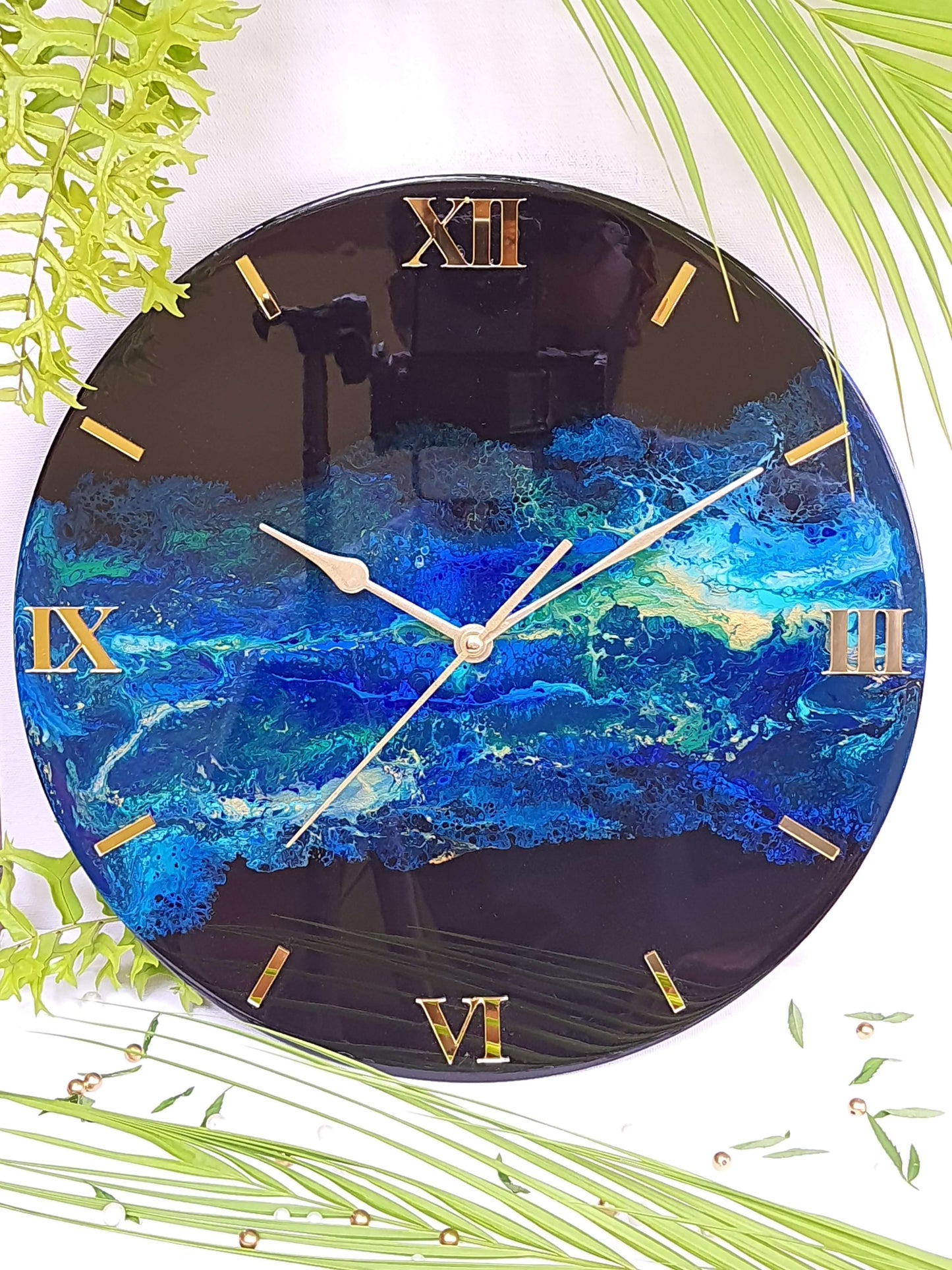 Resin Wall Clock 14023